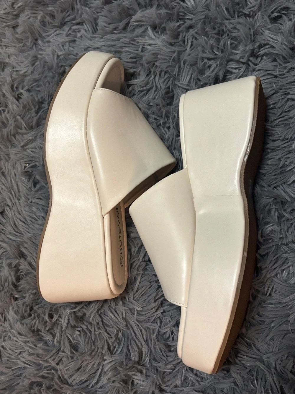 Women’s Cream Platform Slide open toe Wedges